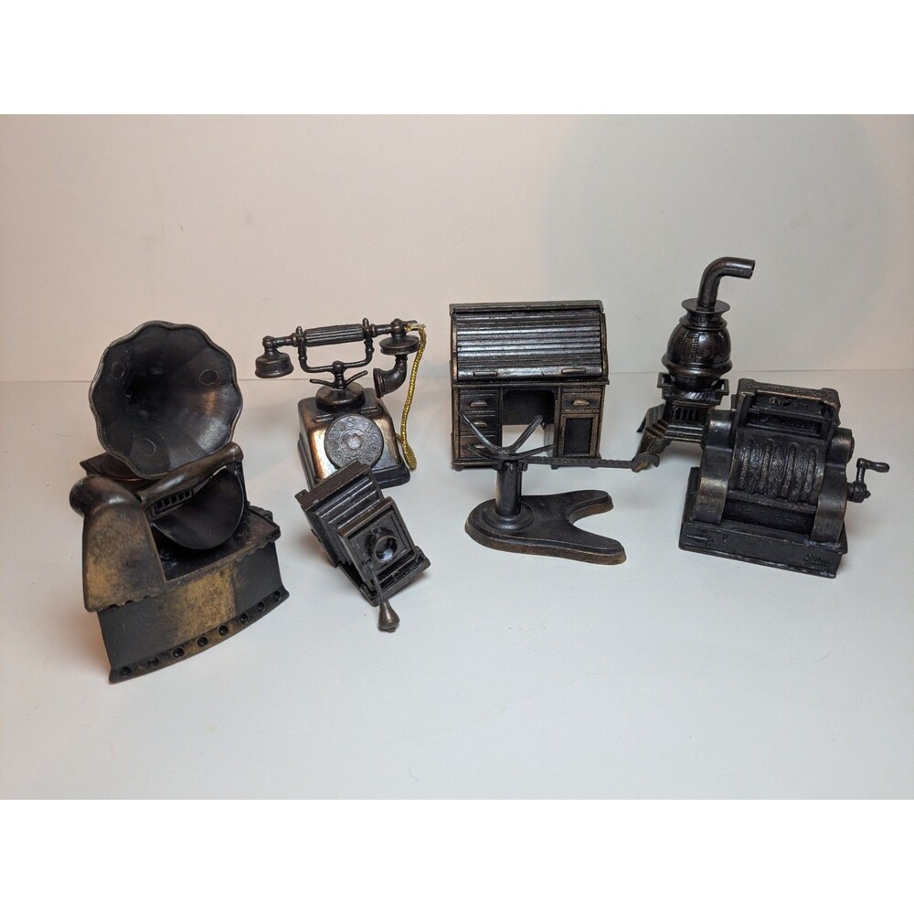 8 Durham Industries Metal Miniatures Made In Hong Kong